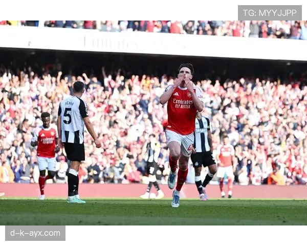 与顶级后腰竞争:赖斯如何争夺世界第一 与顶级后腰竞争:赖斯如何争夺世界第一