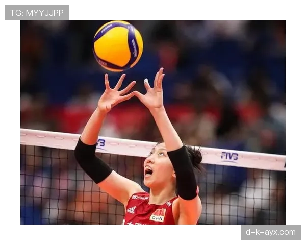 丁霞这自律程度，半夜三点还在练传球？