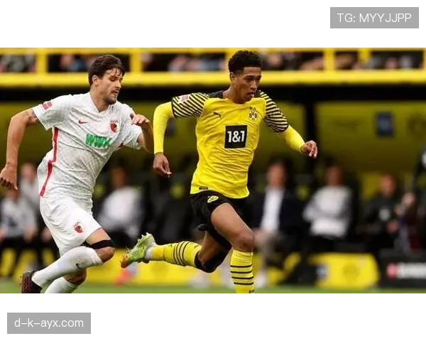 贝林厄姆这小子，刚拿高薪就开着限量跑车去训练了？